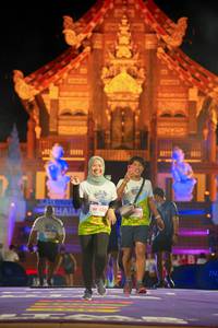 BIB: 135
                            <button type="button" onclick="openModal(22477787)" class="btn btn-primary btn-sm float-right btn-popup" data-toggle="modal" data-target=".modal-high-quality">
                        <i class="fas fa-shopping-cart"></i> Add to Cart
                    </button>
                                            <button type="button" onclick="isThisMe(22477787, true)" class="btn btn-success btn-sm float-right btn-popup btn-isme hidden" data-toggle="tooltip" data-placement="bottom" title="นี่คือรูปของคุณใช่ไหม คลิกที่นี่เพื่อเอาเข้าอัลบั้ม">
                        <i class="fas fa-plus"></i> Add to album
                    </button>
                    <button type="button" onclick="isThisMe(22477787, false)" class="btn btn-warning btn-sm float-right btn-popup btn-isnotme hidden">
                        <i class="fas fa-ban"></i> Remove from album
                    </button>